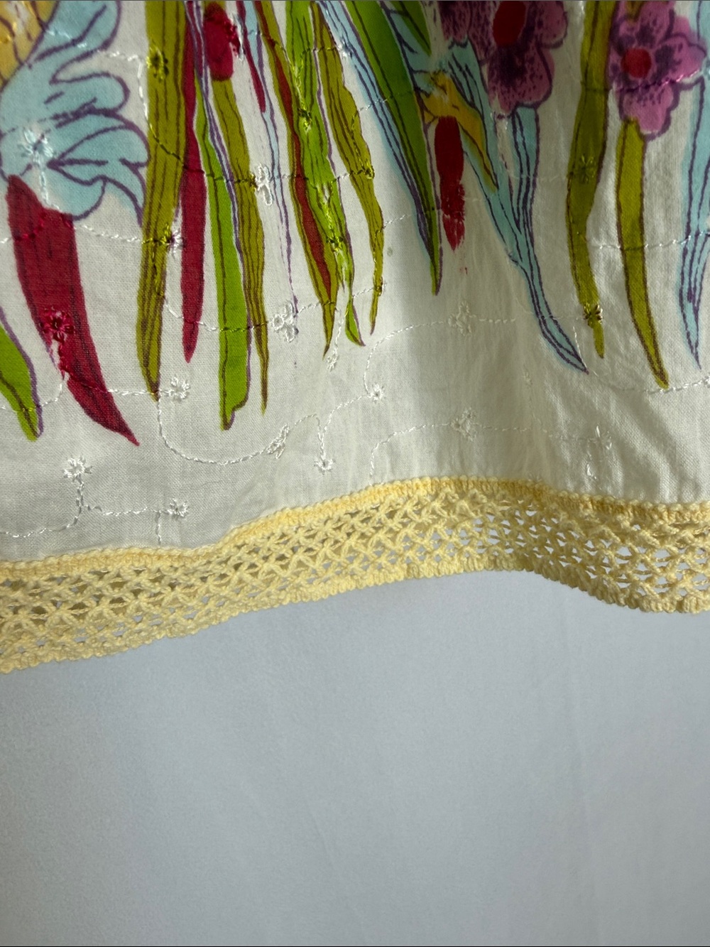Vintage Papillon White Floral Embroidered Midi Skirt Size S Crochet Hem Fairy - Picture 3 of 11